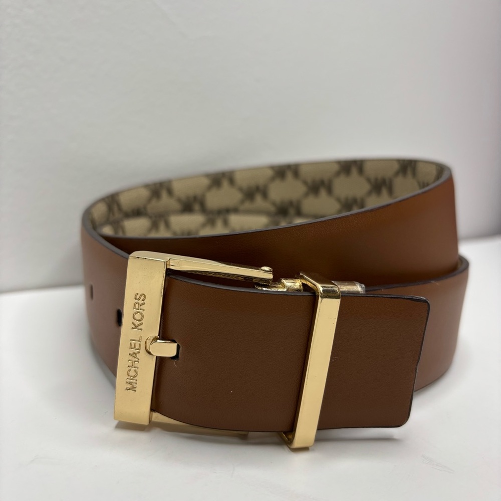 Michael Kors Reversible Mono Belt - Picture 3 of 4